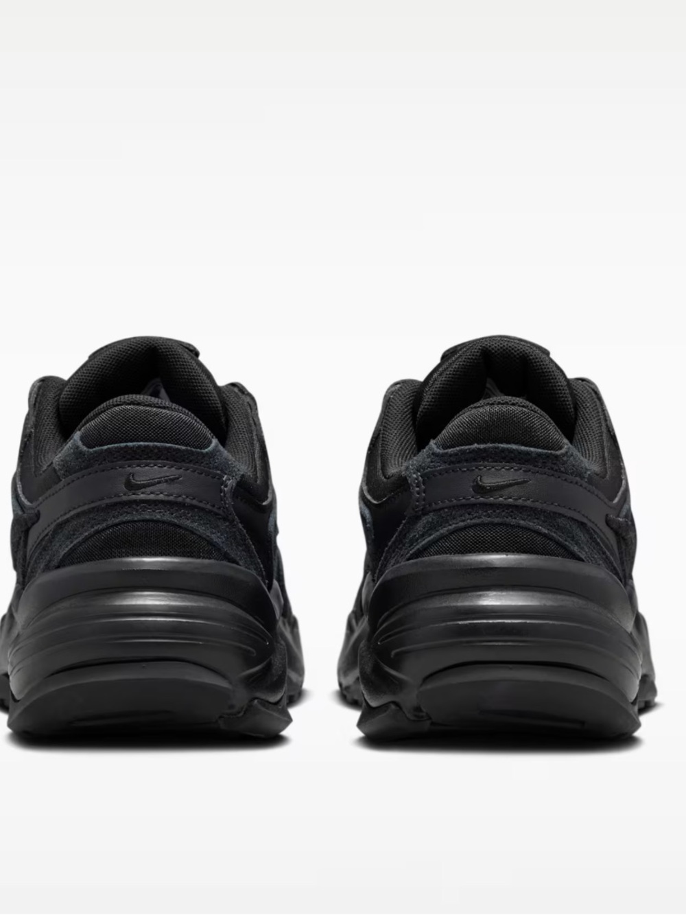 Nike Black Mesh 7.7 women 9 Sneakers BRAND NEW - Picture 4 of 10